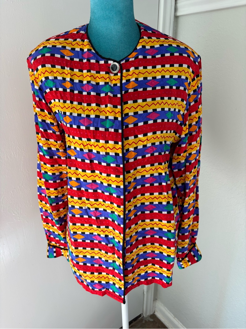 Bold Multi-Color Patterned Women's blouse 100%Silk vintage by Cory B. New York
